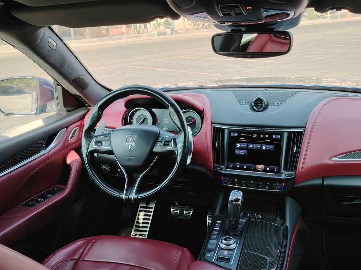 Car image 22