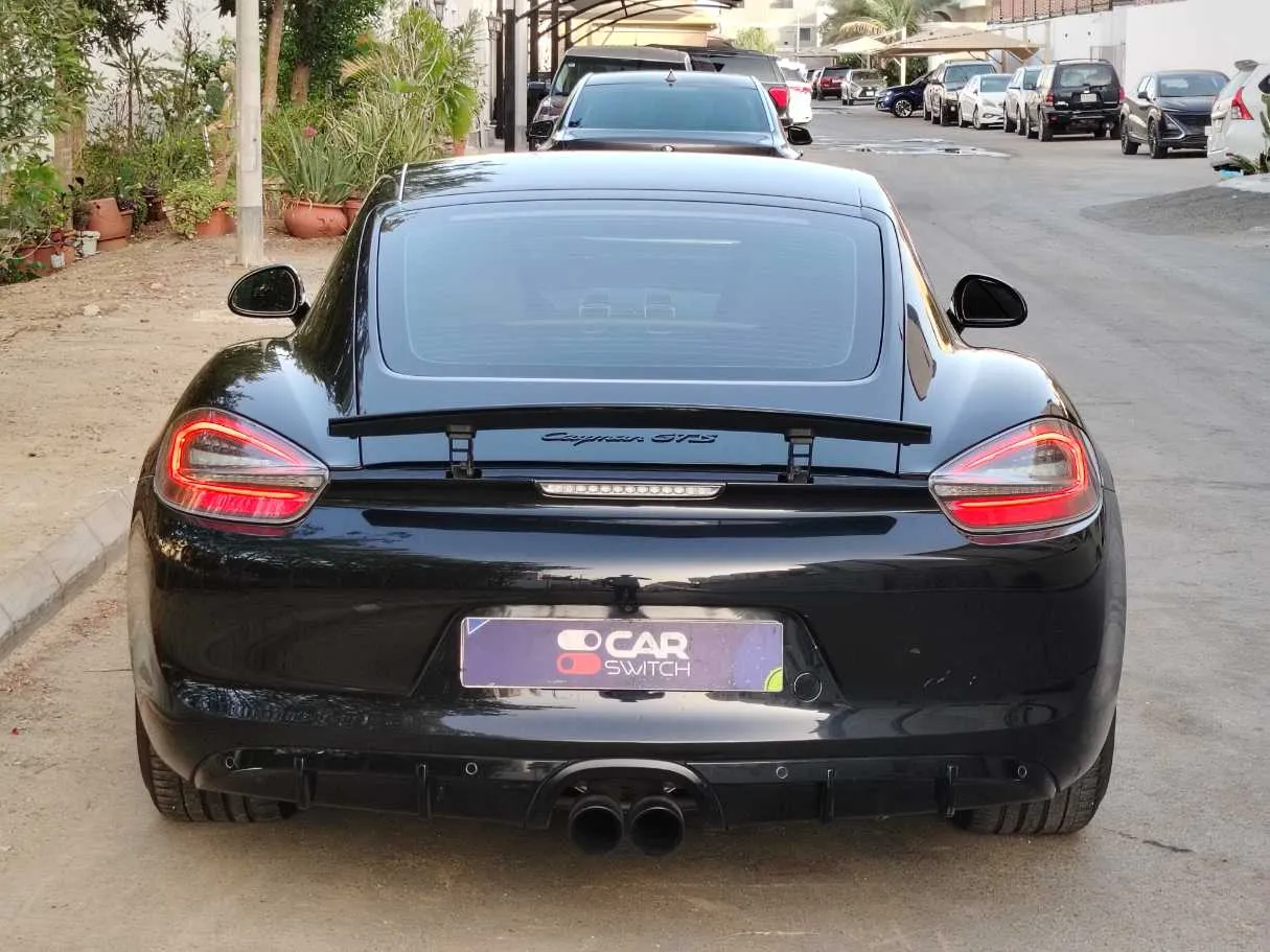 Car image 6