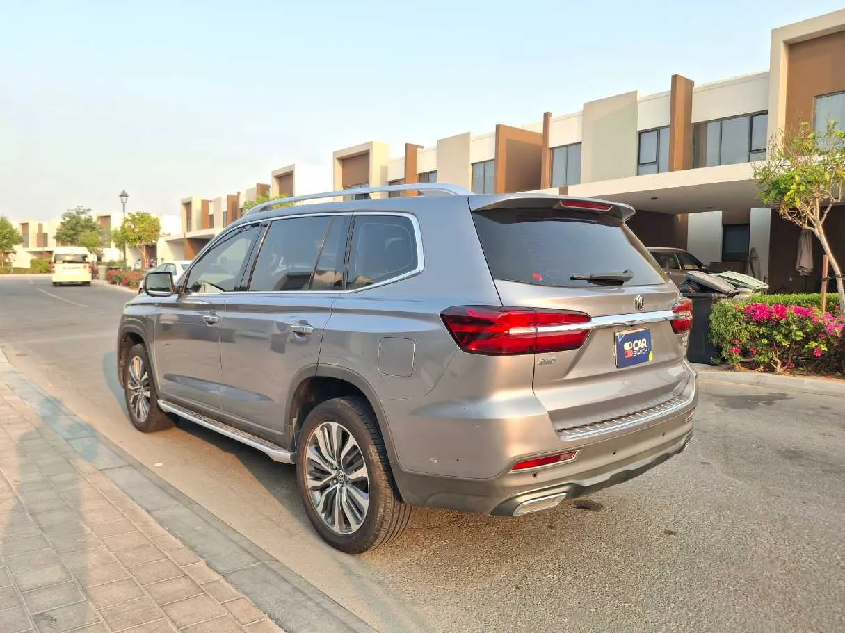 Car image 7