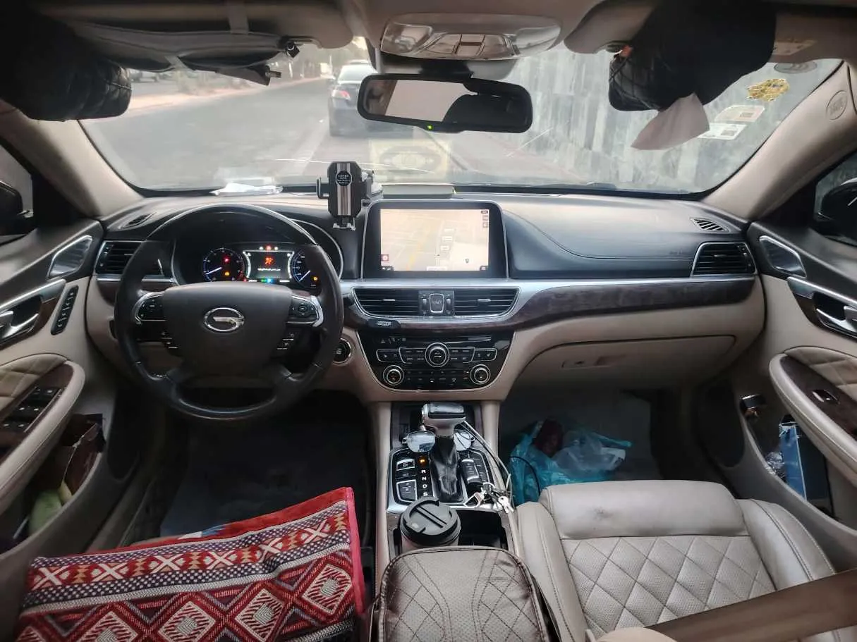 Car image 36
