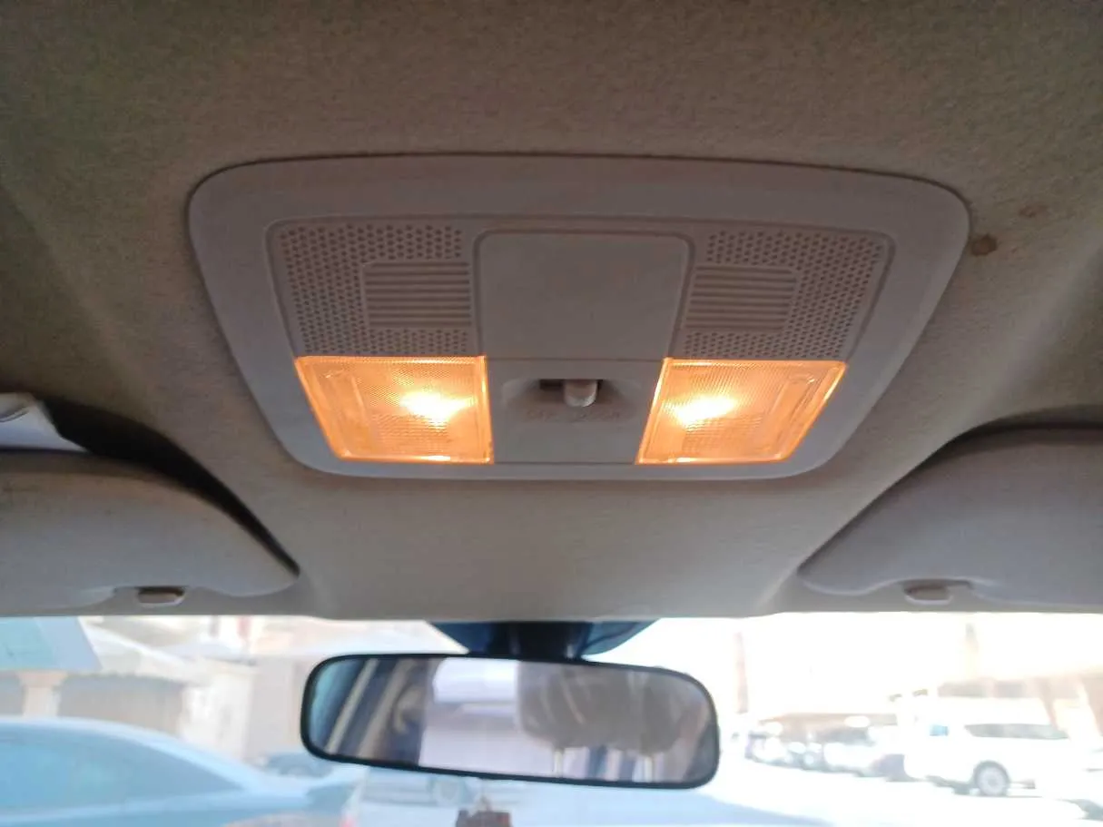 Car image 20