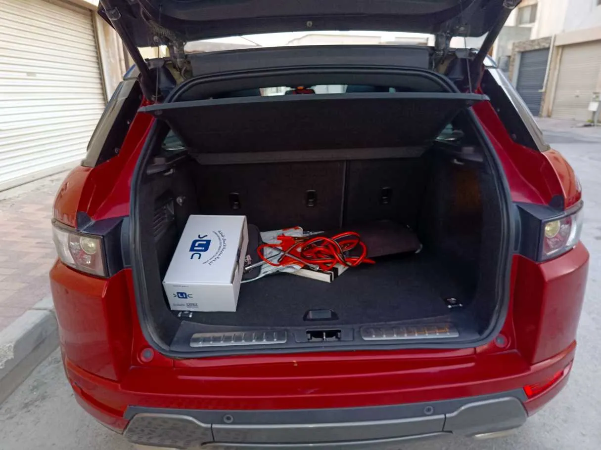Car image 28