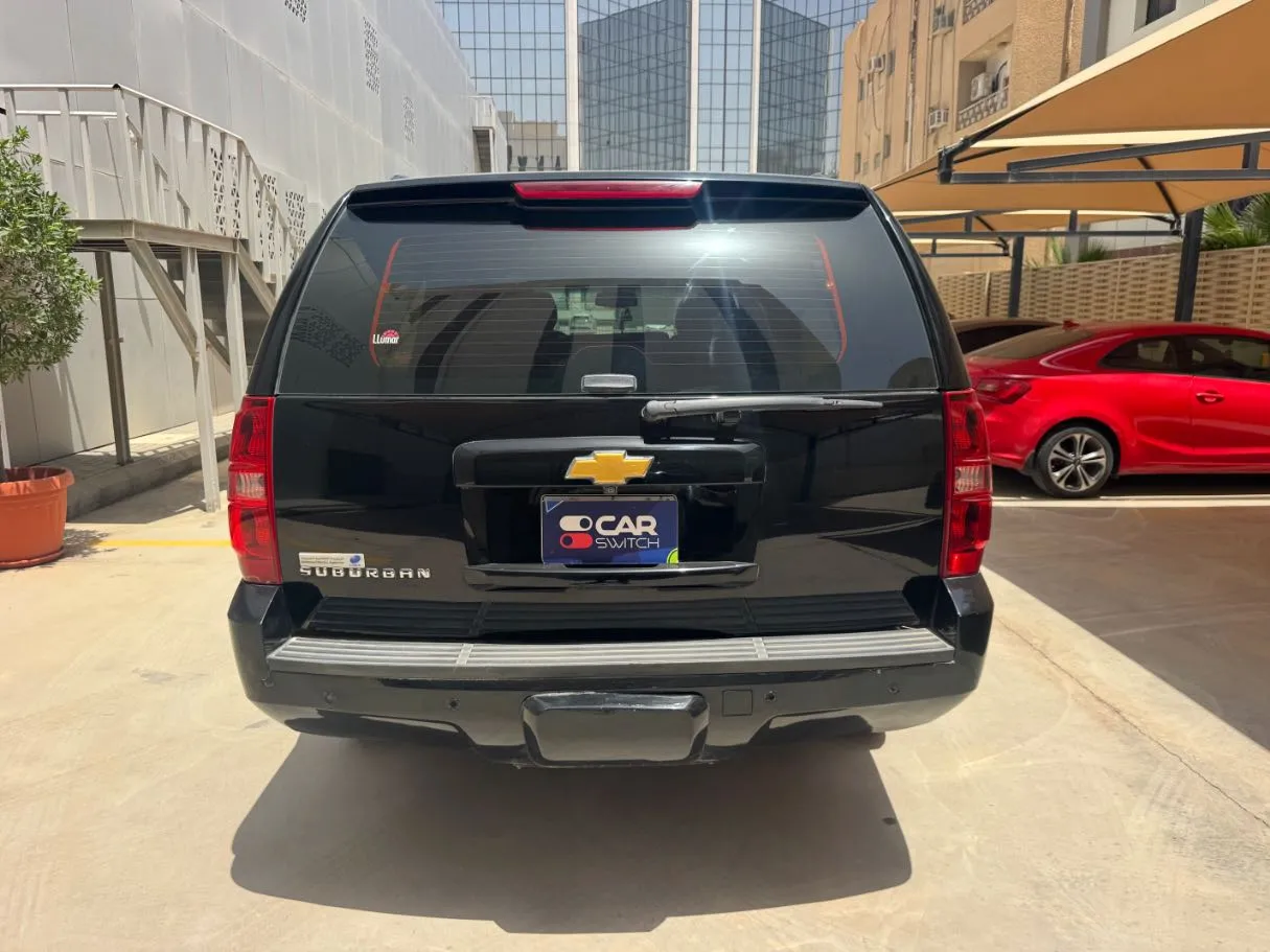 Car image 6