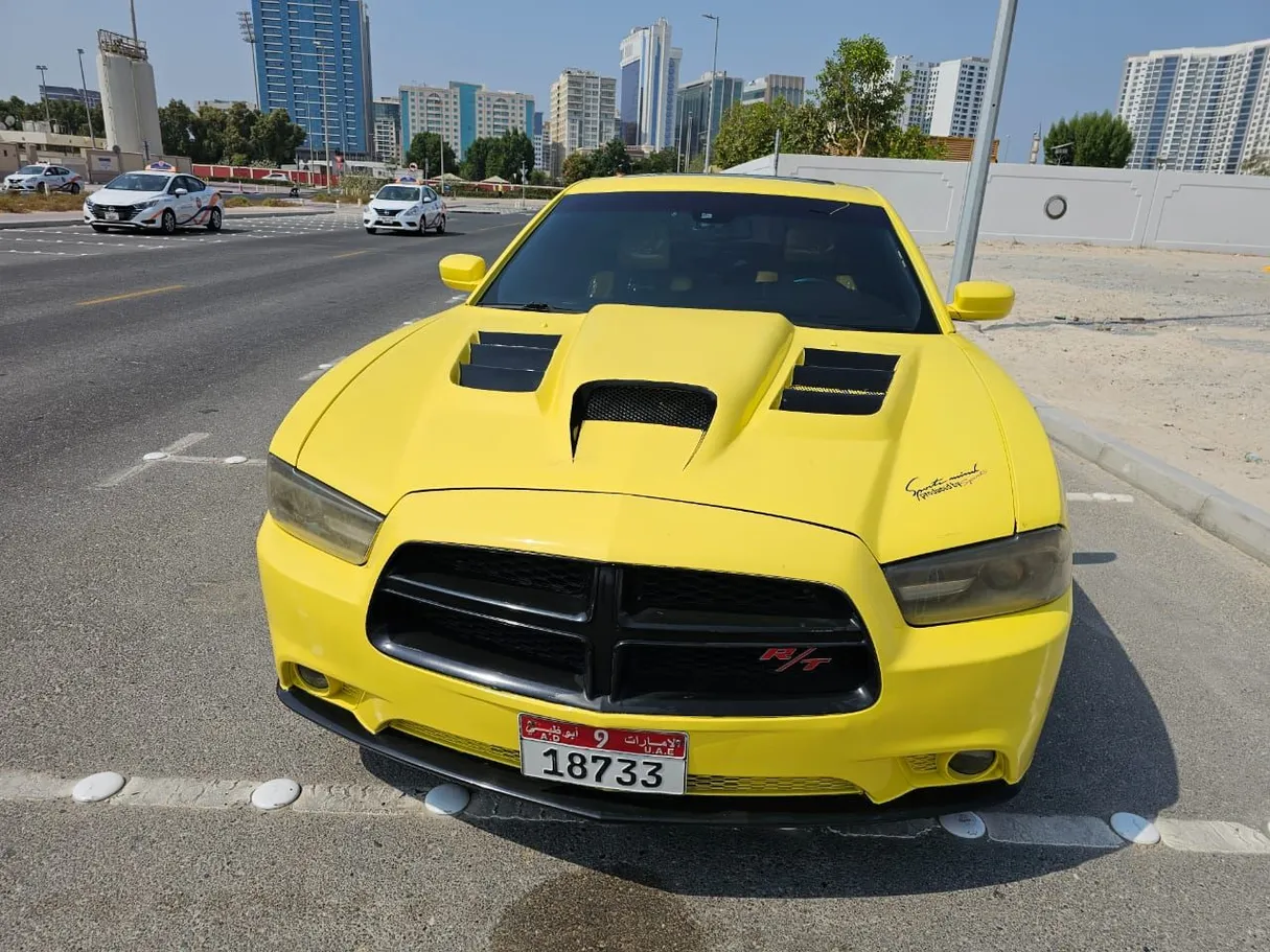 Car image 8