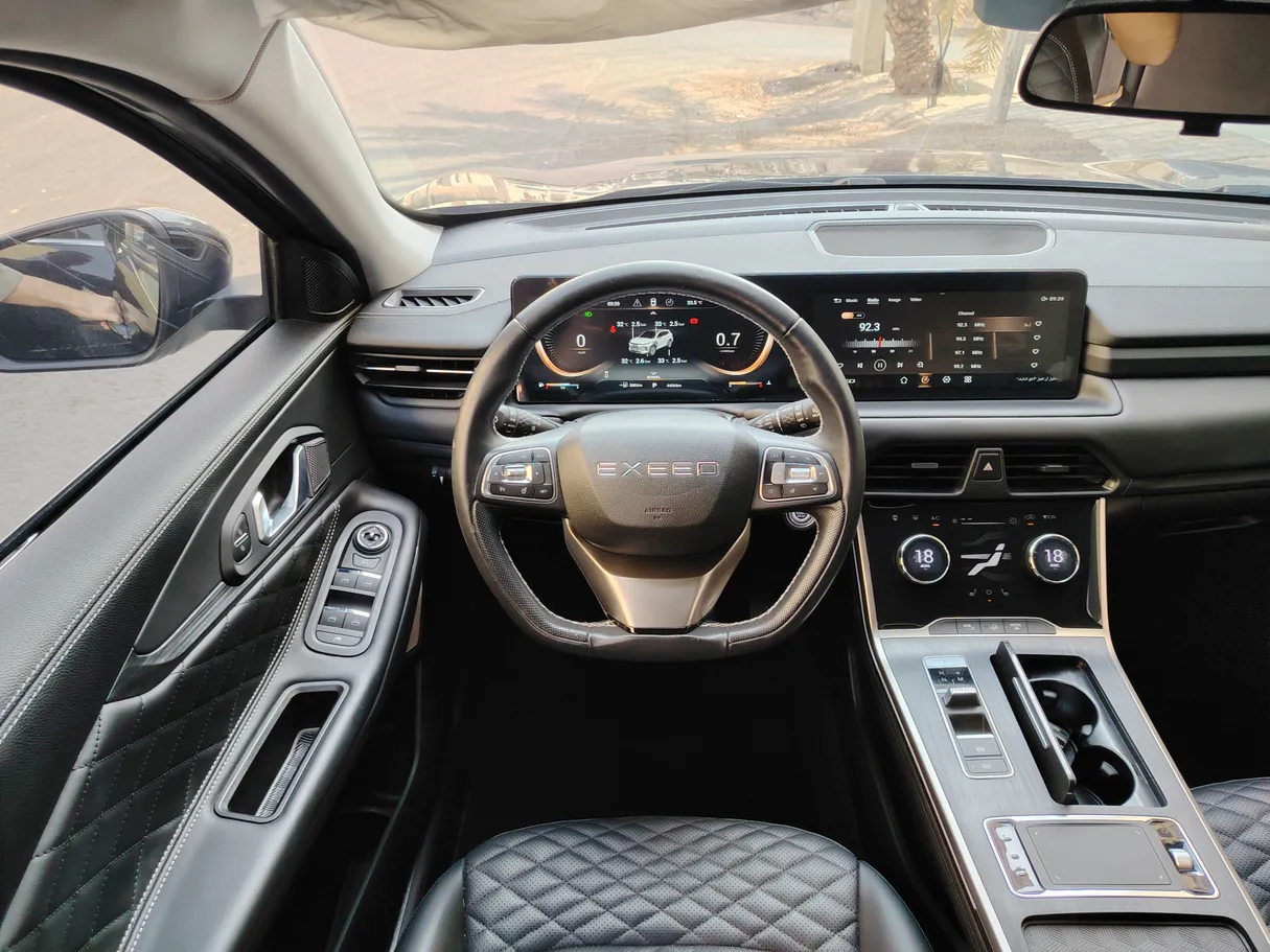 Car image 24