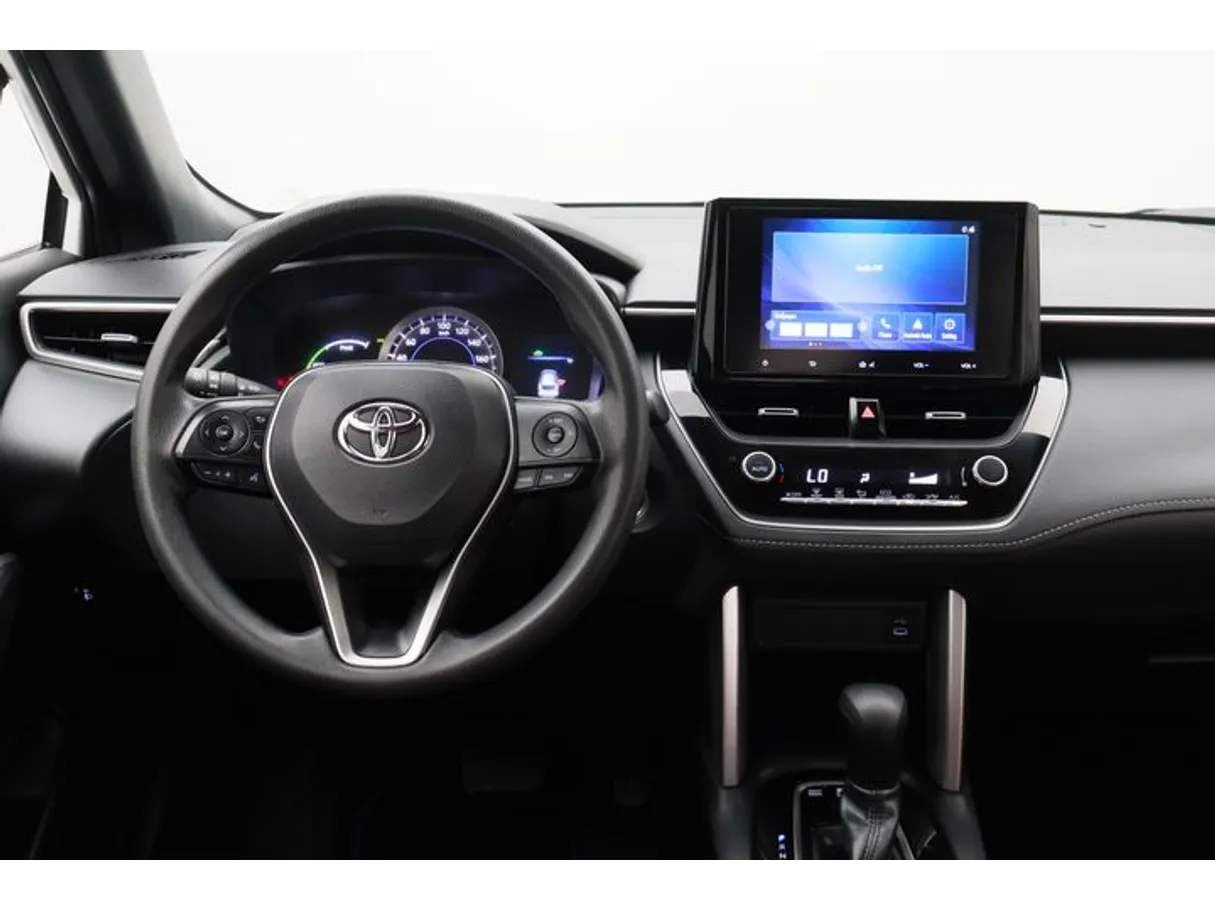 Car image 15