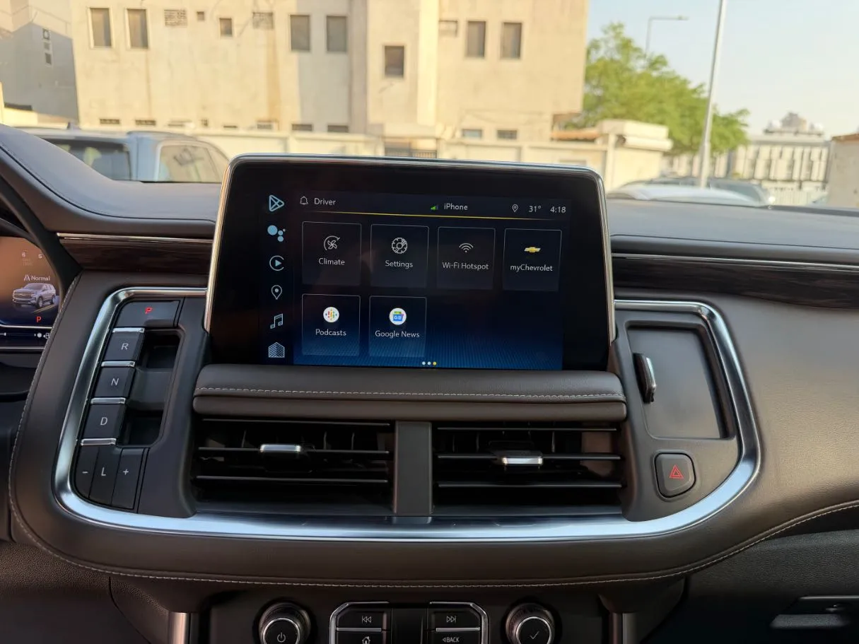 Car image 18