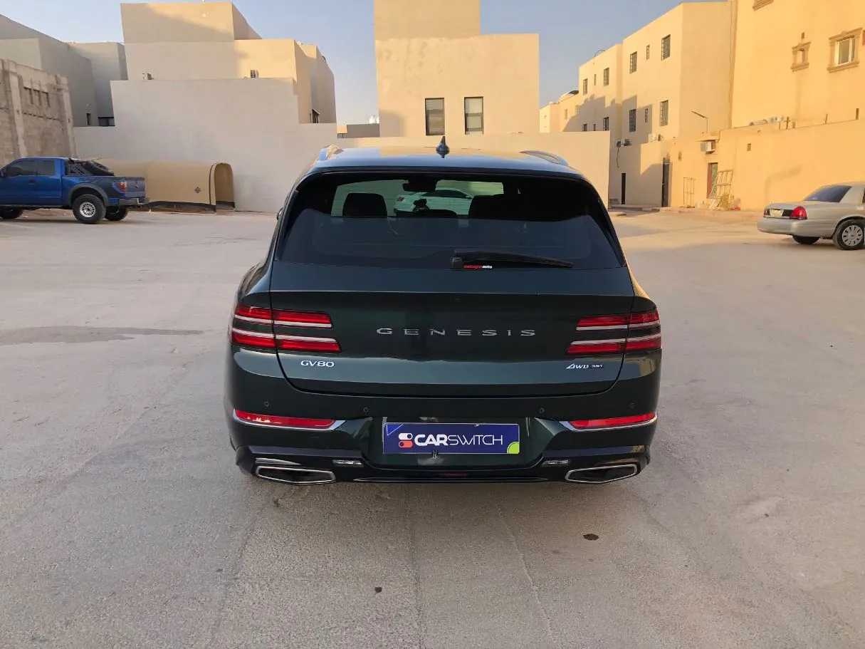 Car image 6