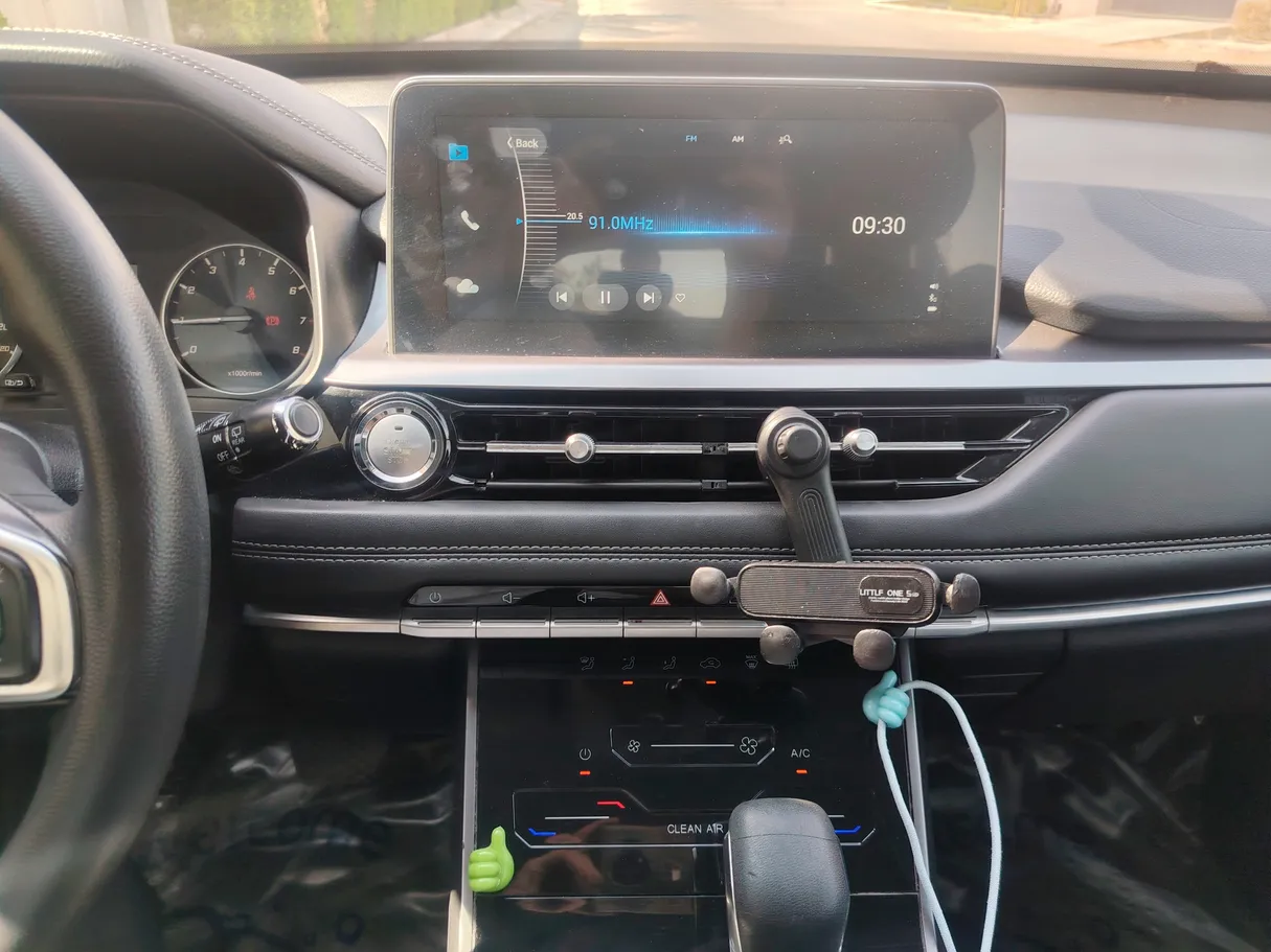 Car image 21