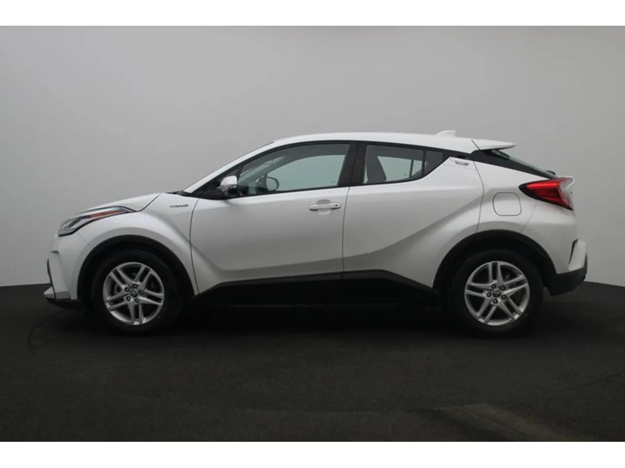 Car image 3