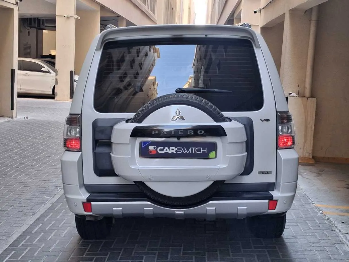 Car image 6