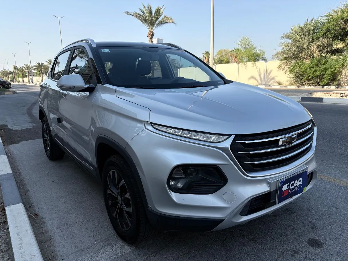 Car image 3
