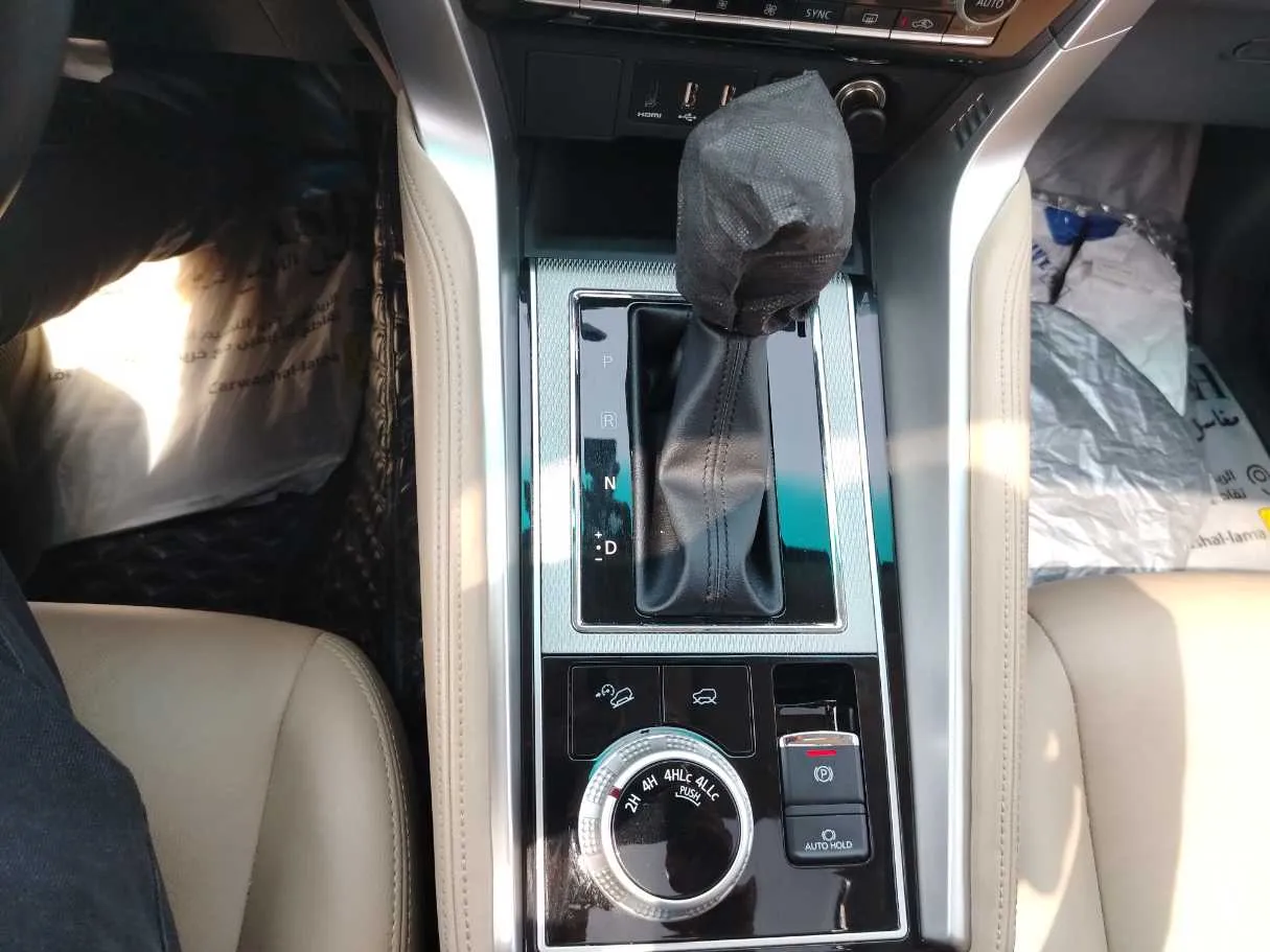 Car image 21