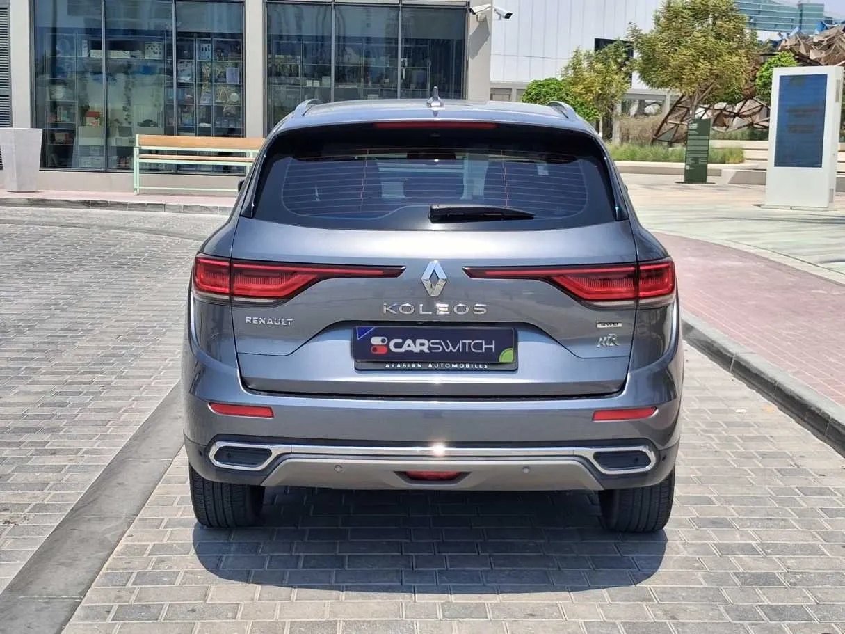 Car image 6