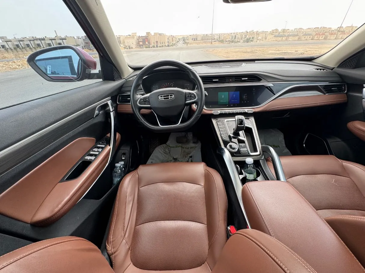 Car image 16
