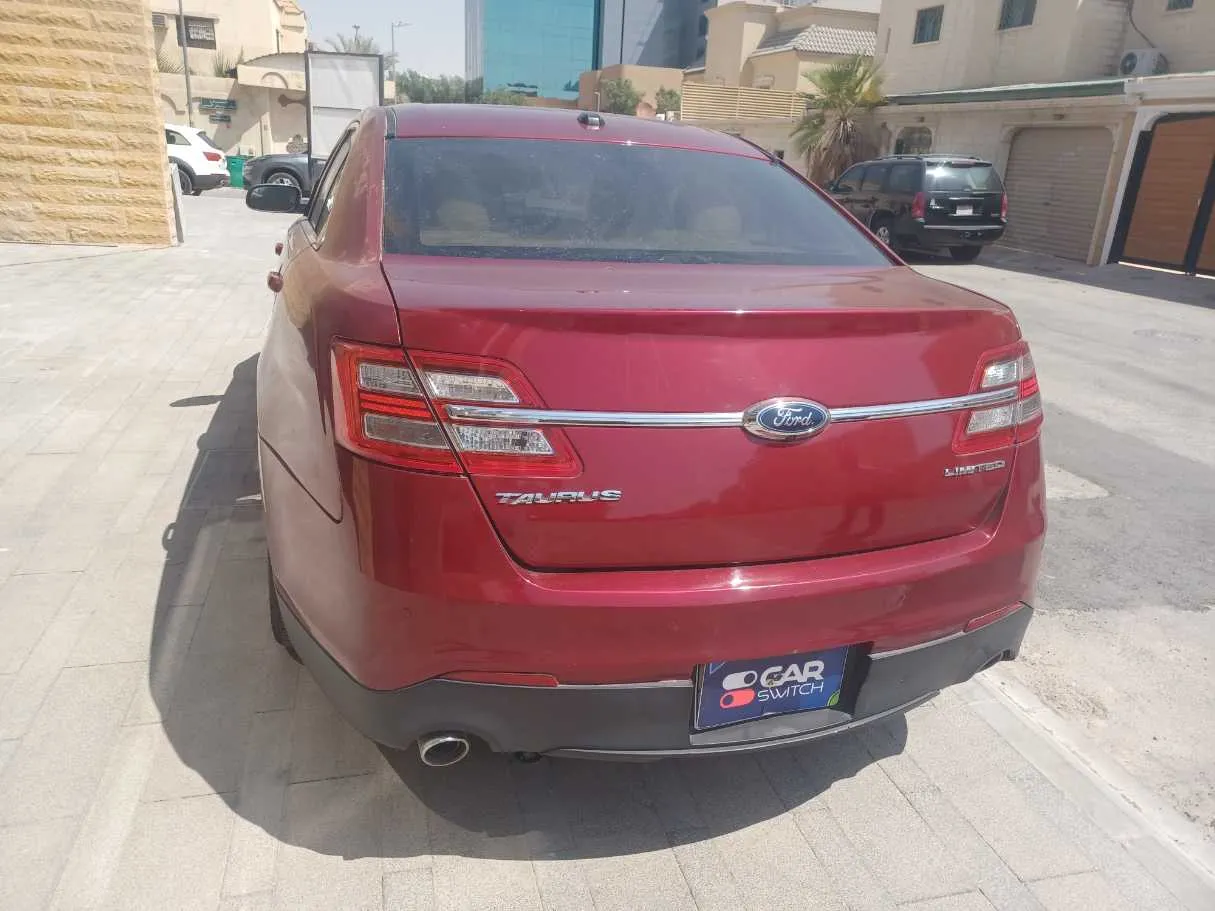 Car image 6