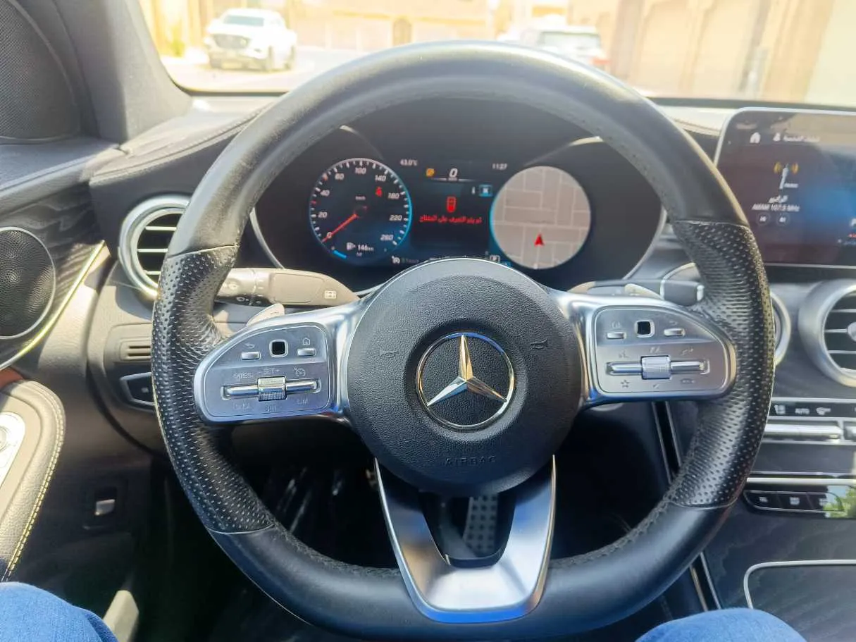 Car image 27