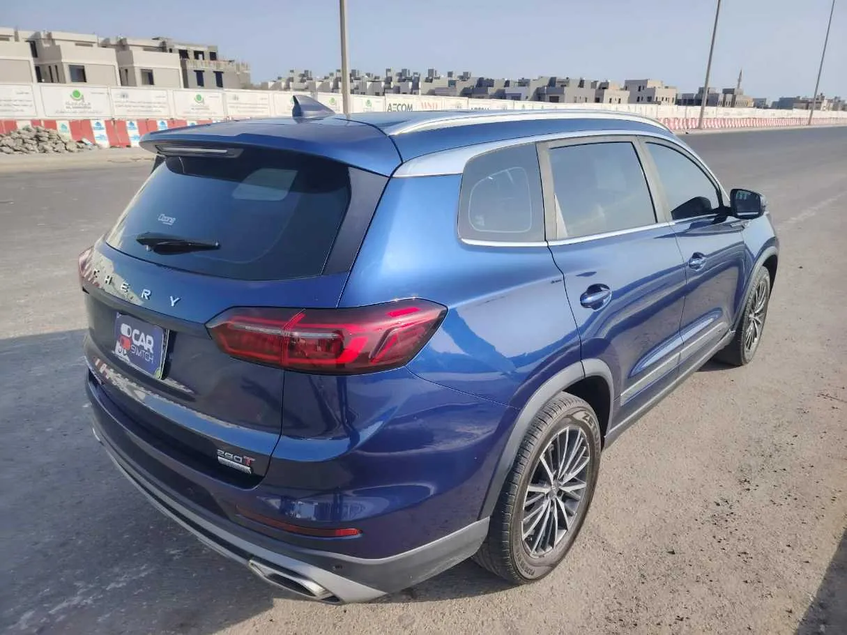 Car image 5