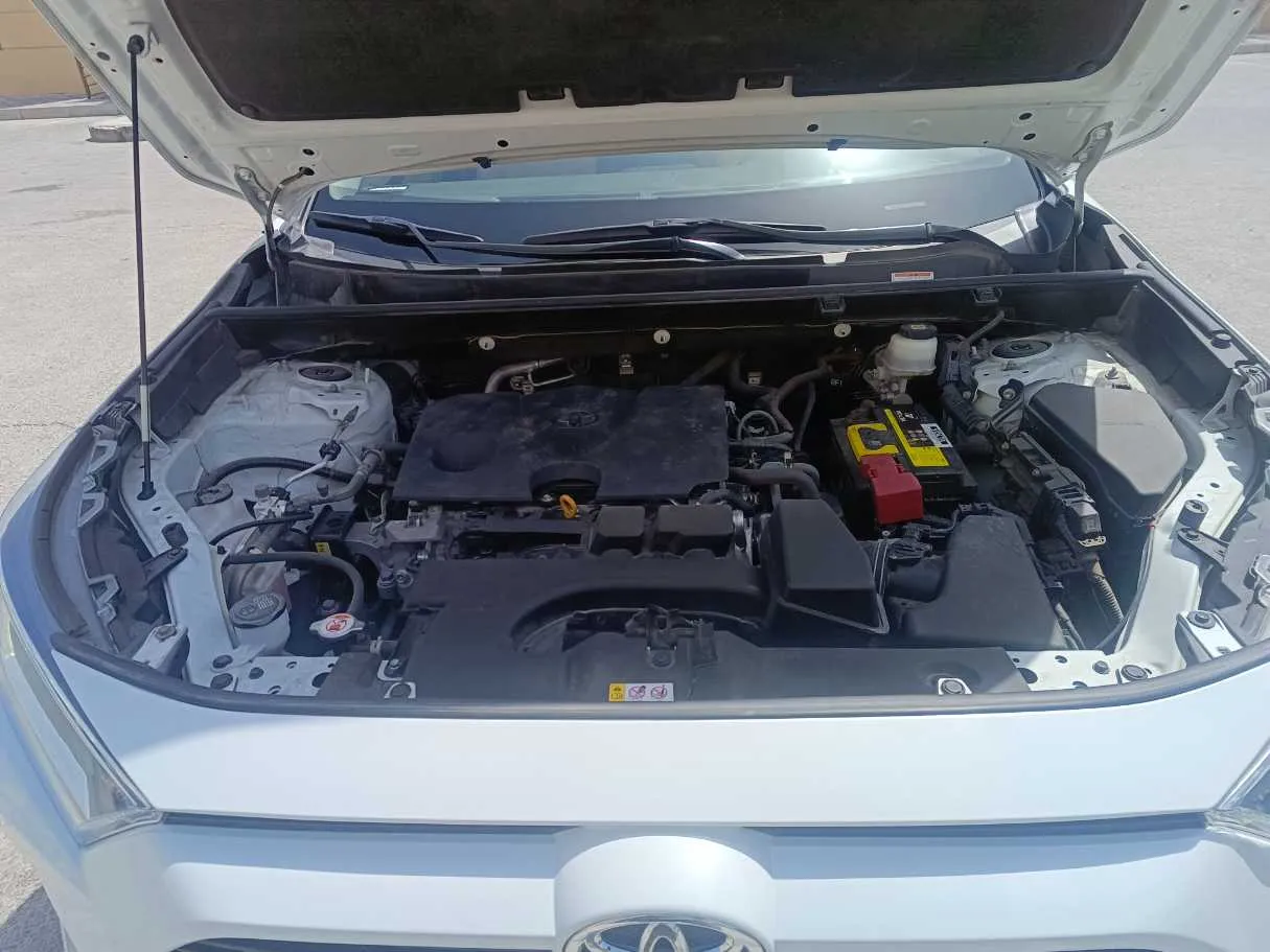 Car image 36