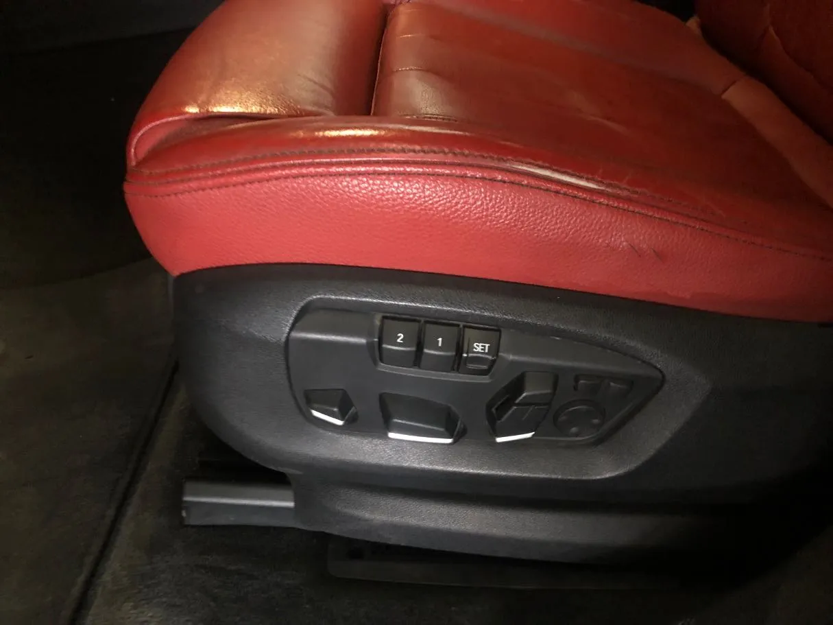 Car image 22