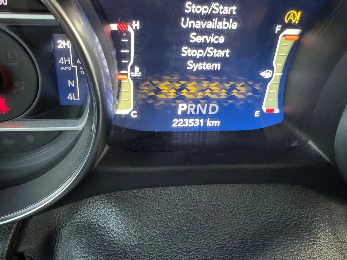 Car image 19