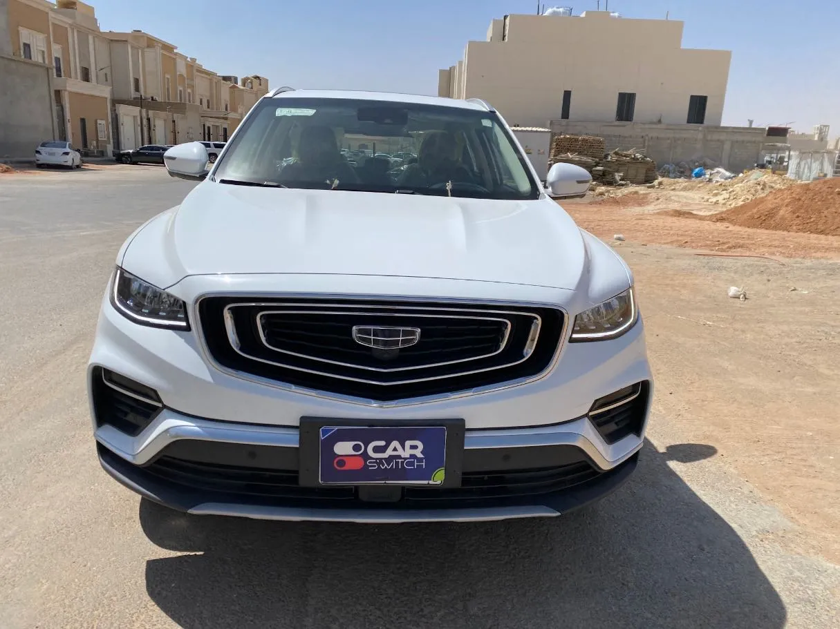 Car image 2