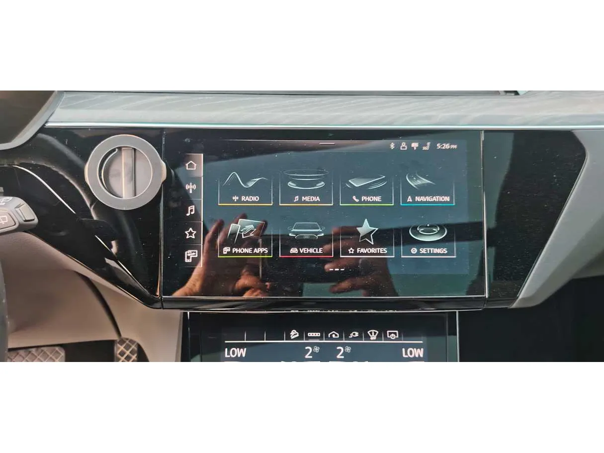 Car image 21