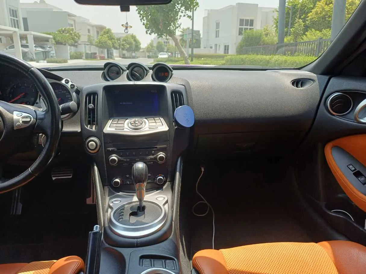 Car image 15