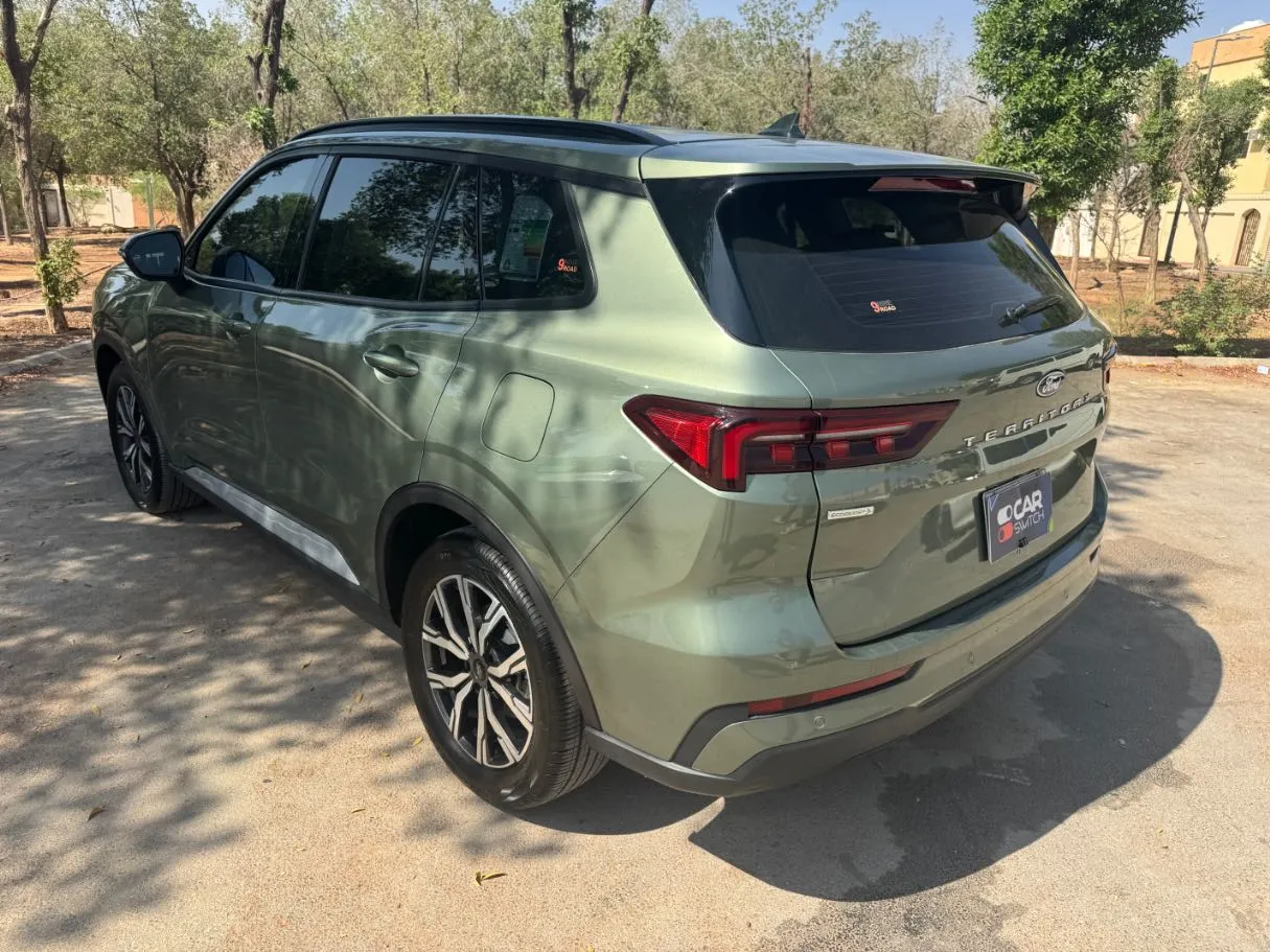 Car image 7