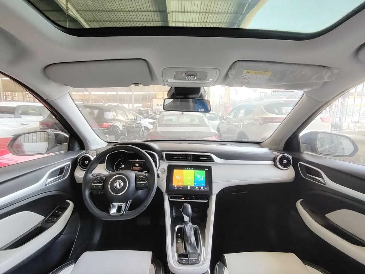 Car image 23