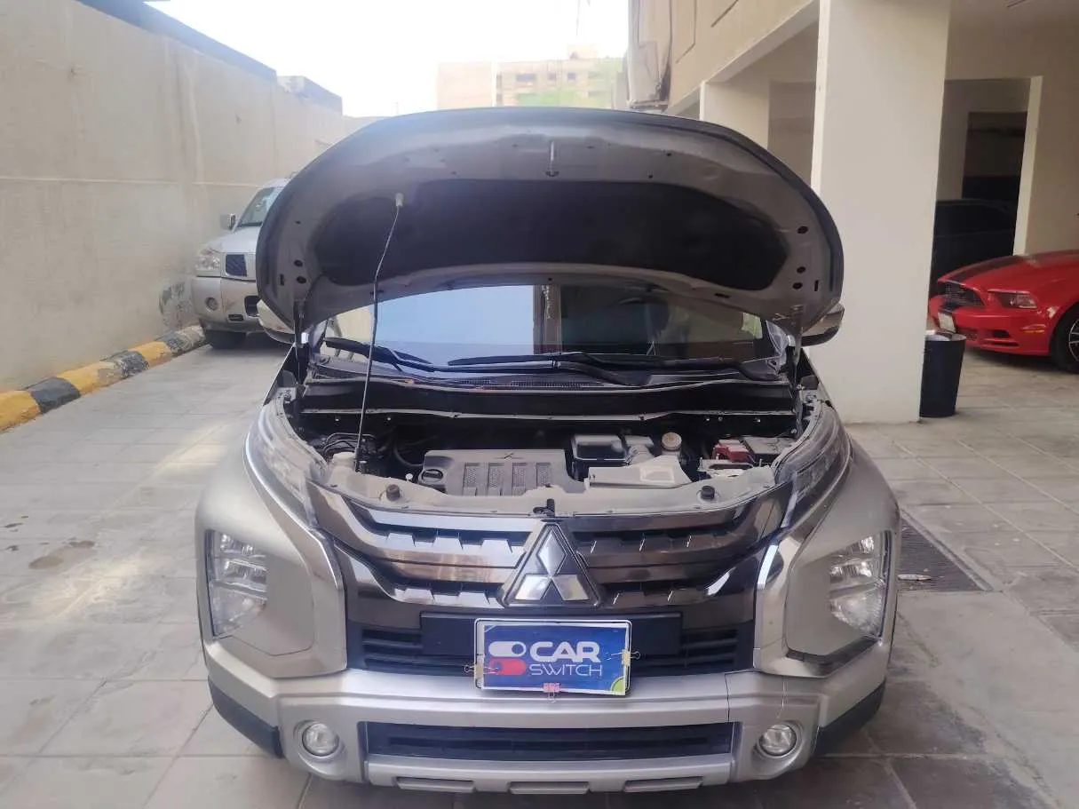 Car image 35