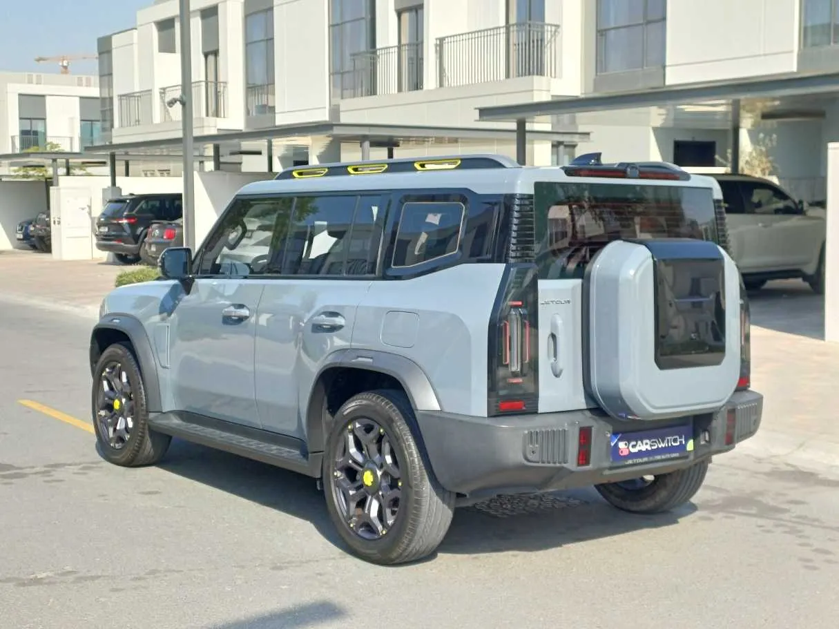 Car image 7