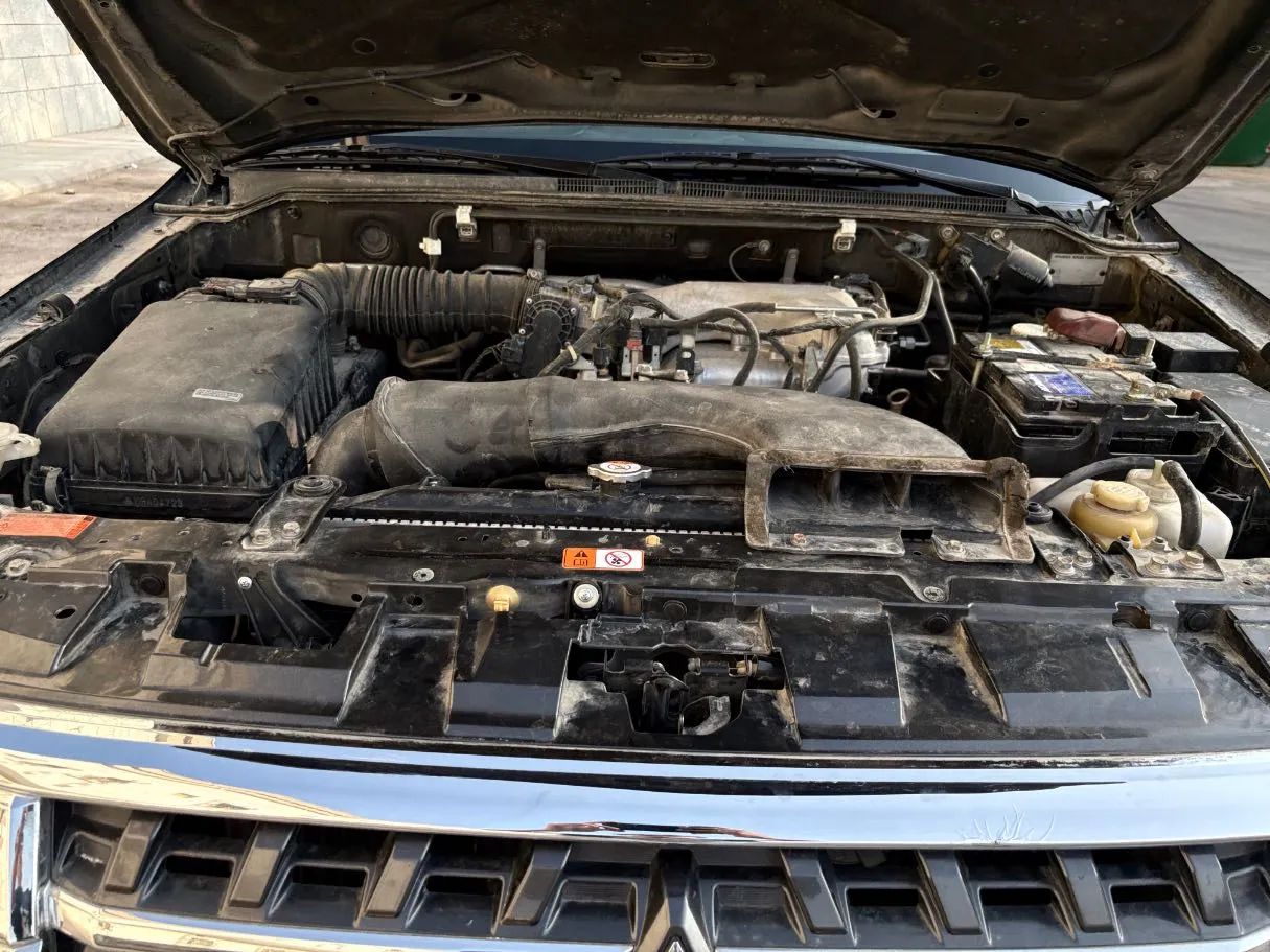 Car image 27
