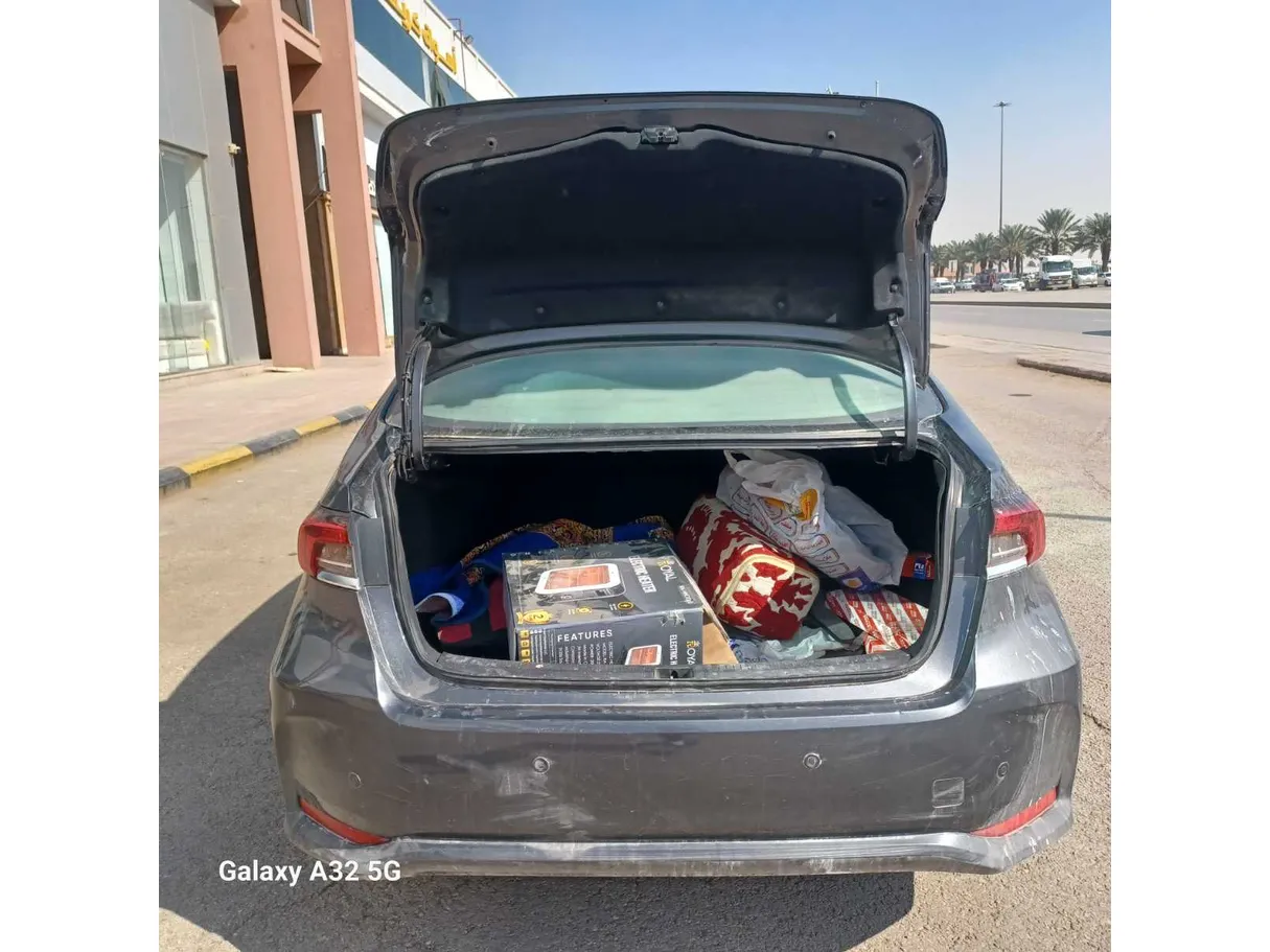 Car image 22