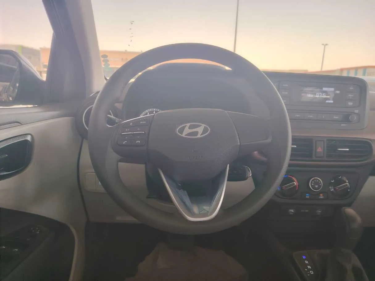 Car image 22