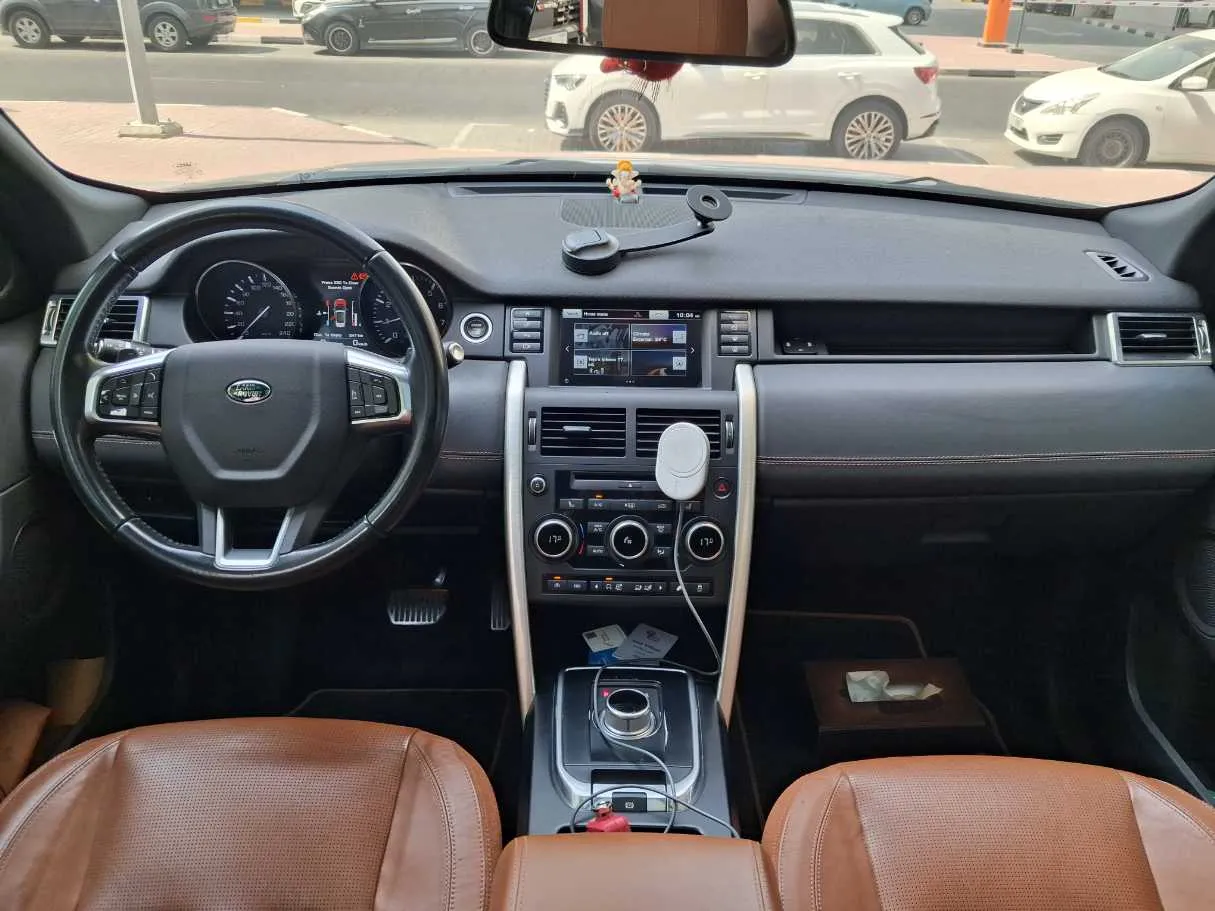 Car image 15