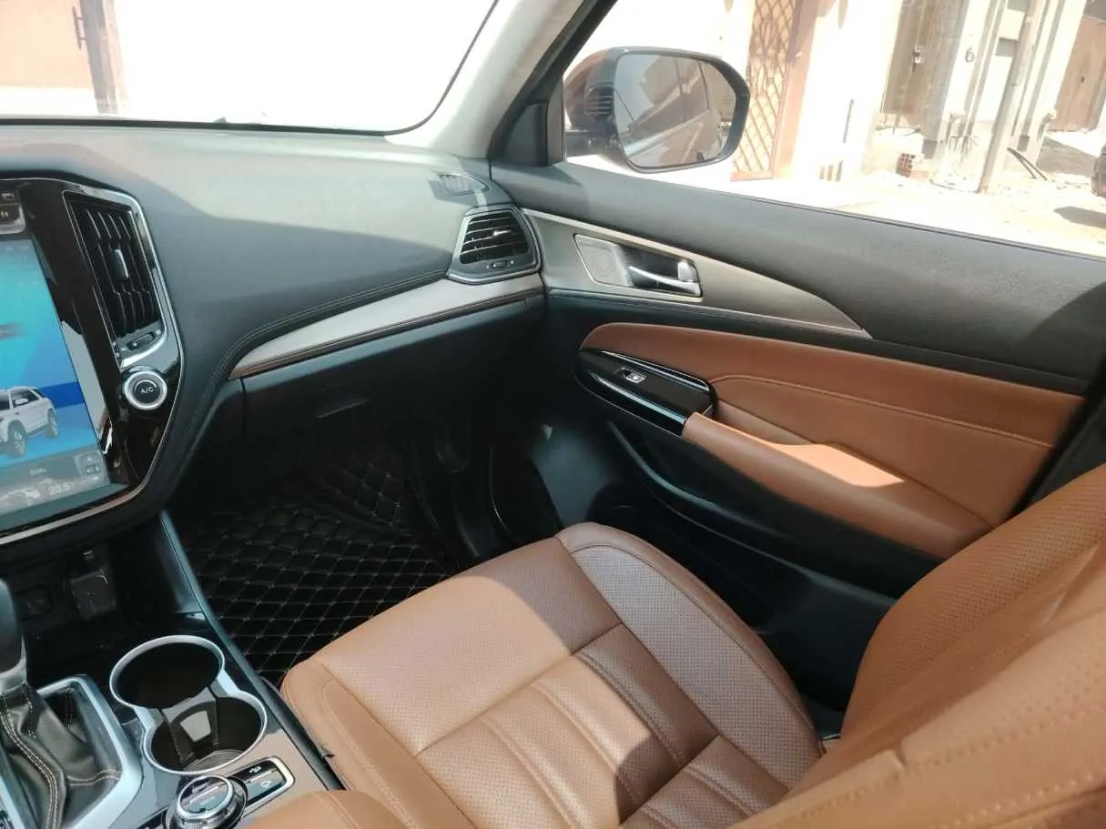 Car image 22