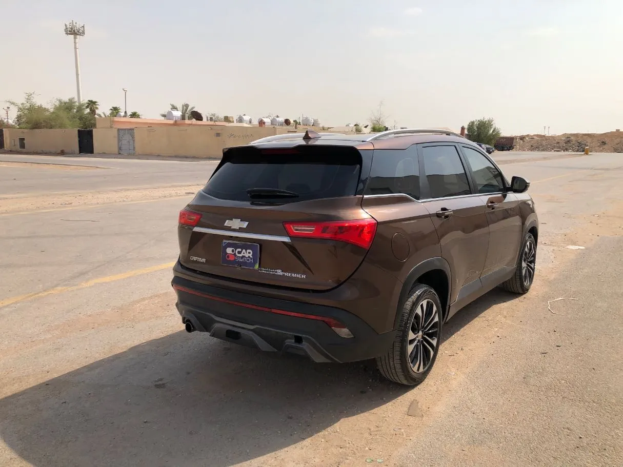 Car image 5