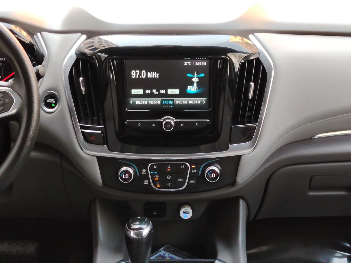 Car image 21