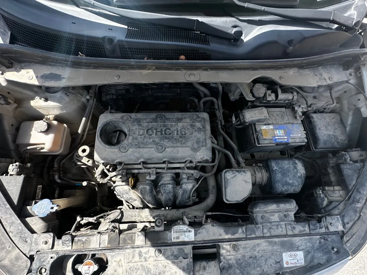 Car image 25