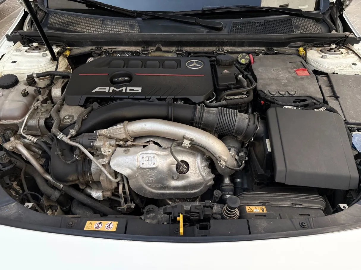 Car image 29