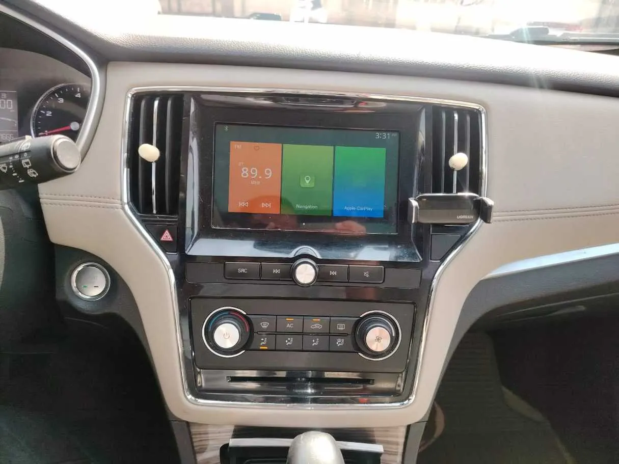 Car image 26