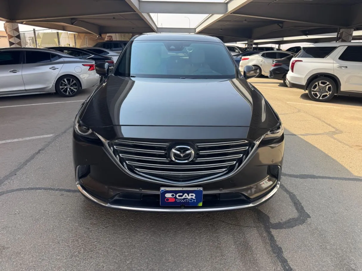 Car image 2