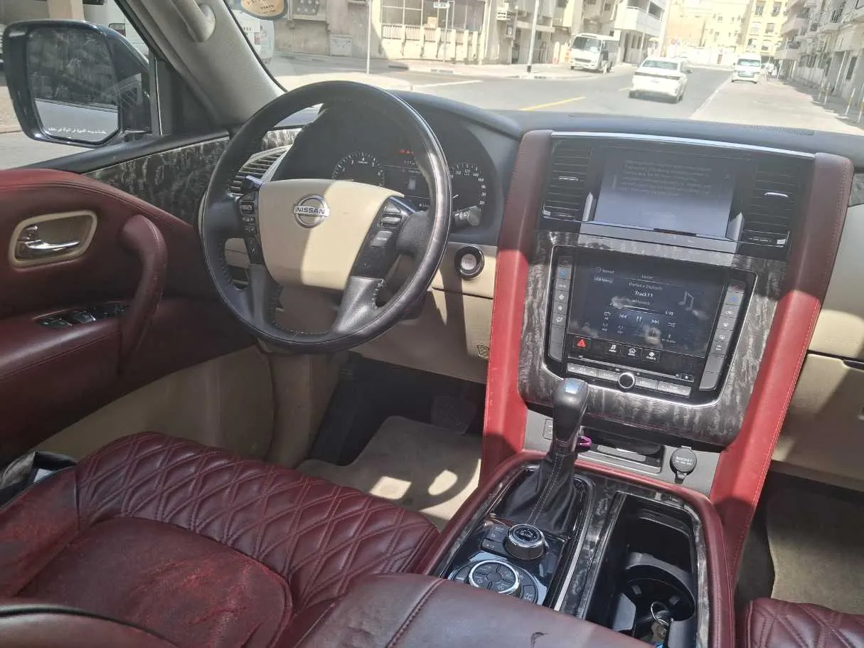 Car image 15