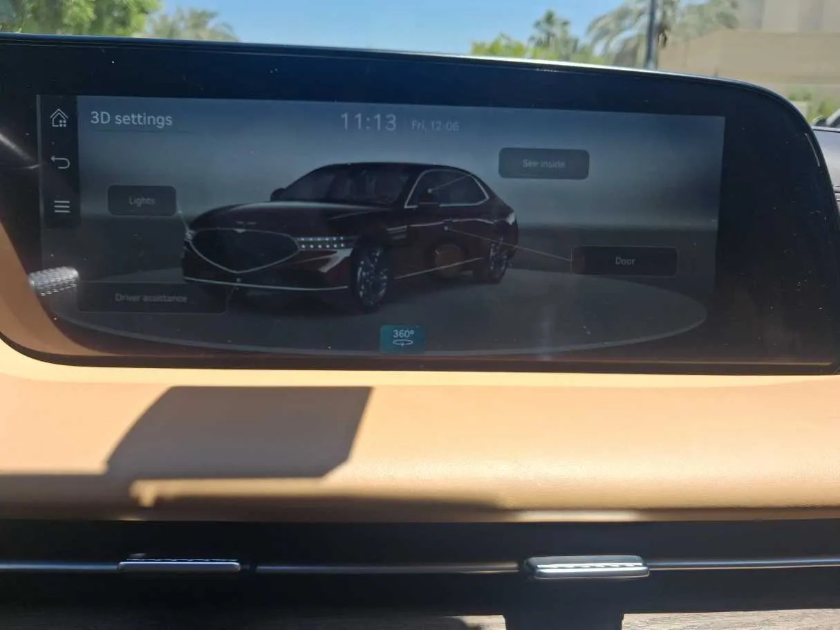 Car image 17