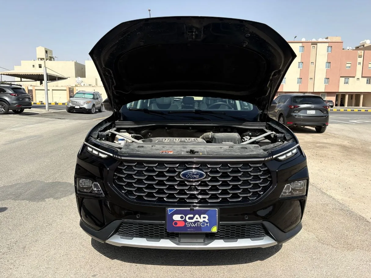 Car image 26