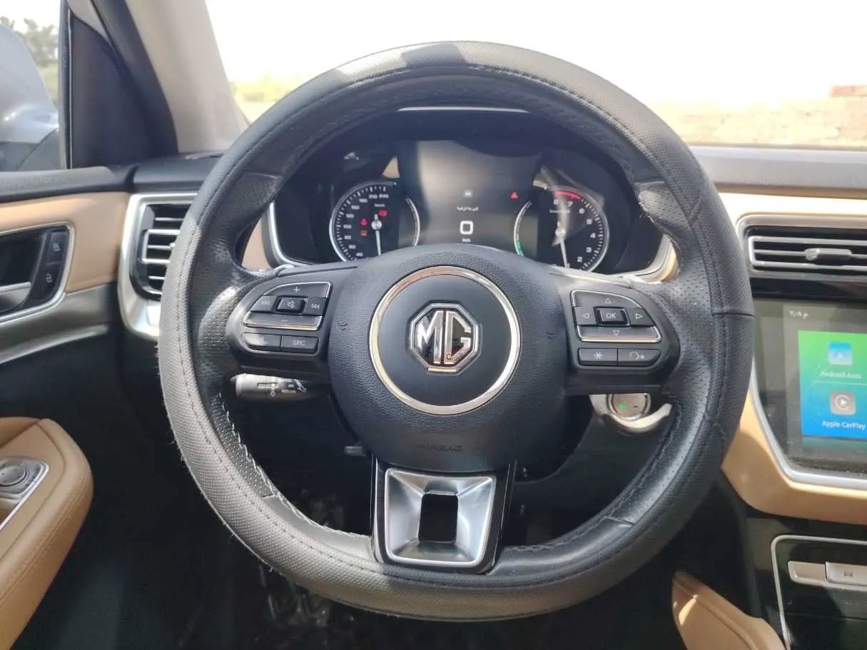 Car image 23