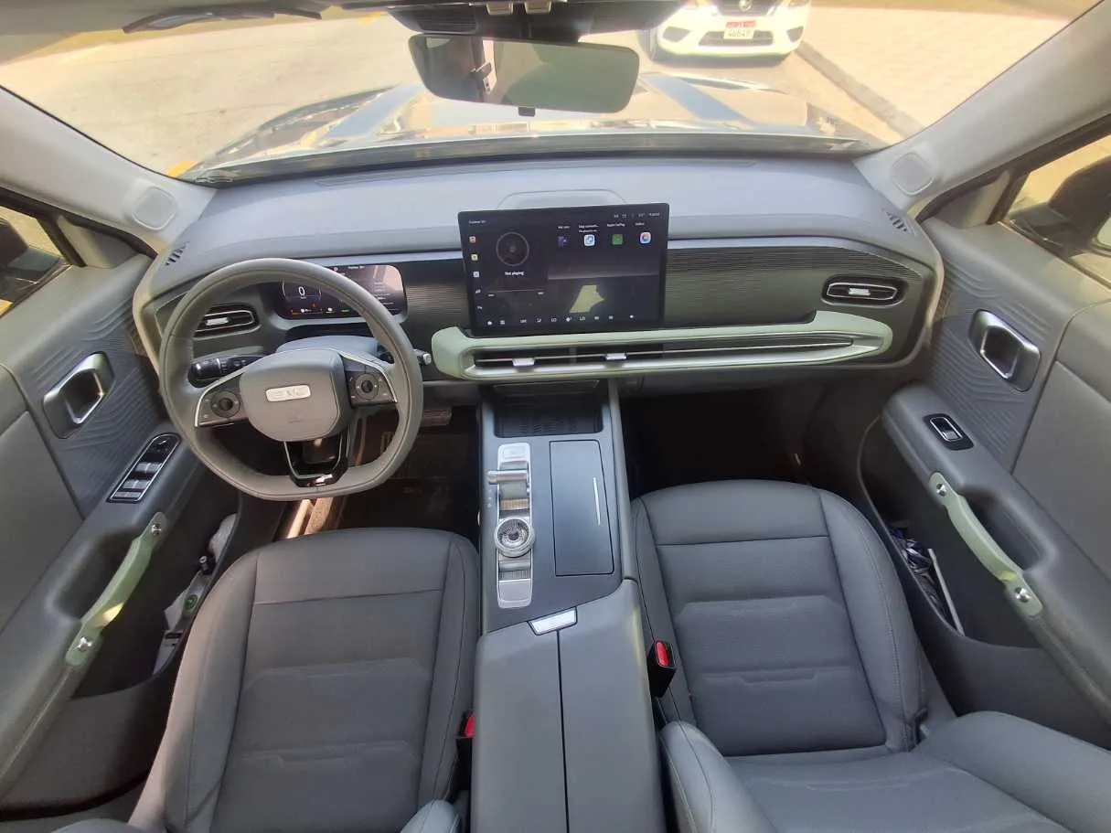 Car image 13