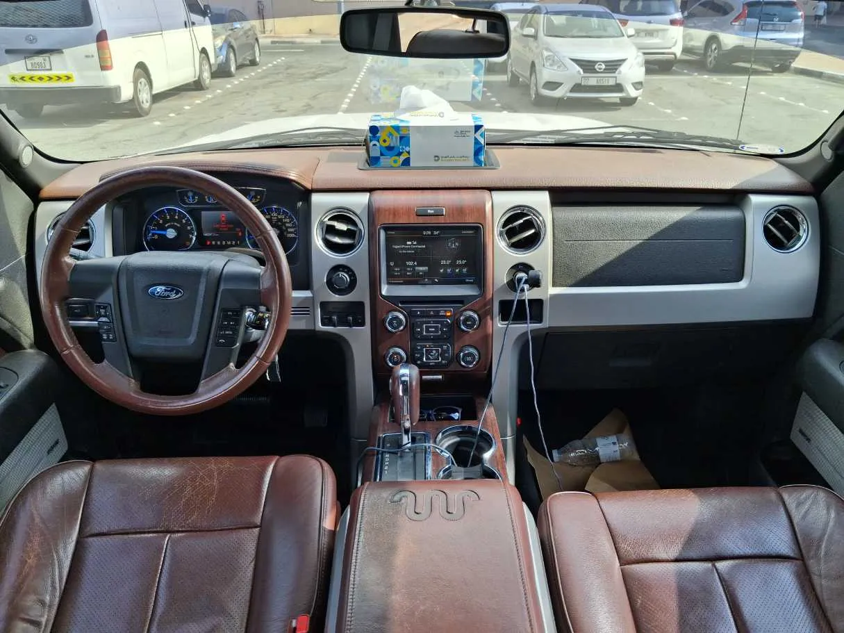Car image 15