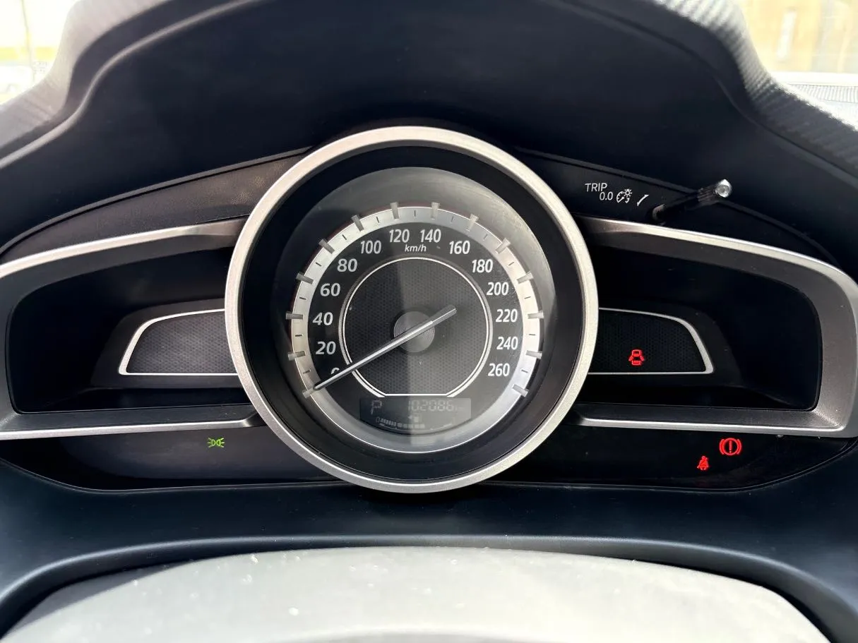 Car image 23